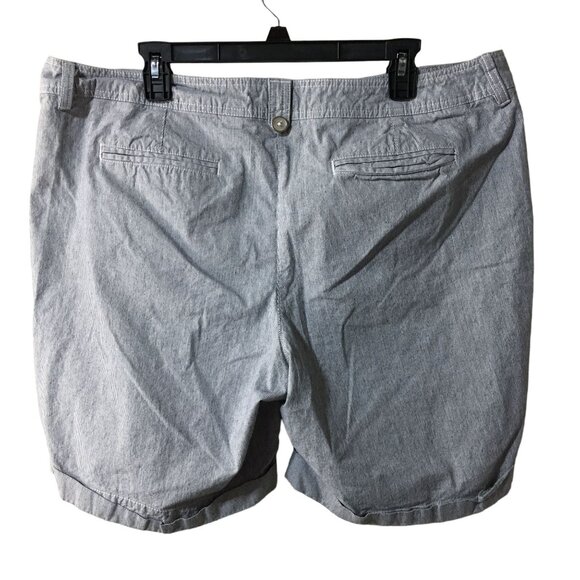 LIZ CLAIBORNE STRETCH BLUE STRIPED 4-POCKET SHORTS WOMENS SIZE 18 - Picture 2 of 4